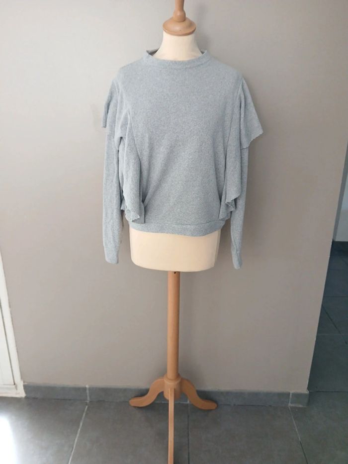 pull gris