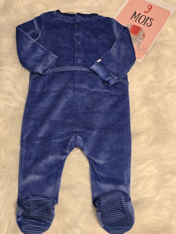 Neuf (non porté)😍🤩💙 superbe pyjama chaud et rigolo 9 mois garçon 🤩😍💙 - photo numéro 2