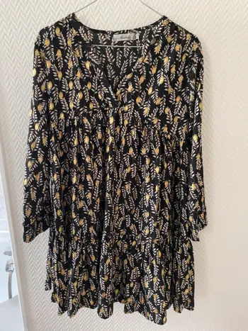 Robe manches longues noir et doré taille S/M