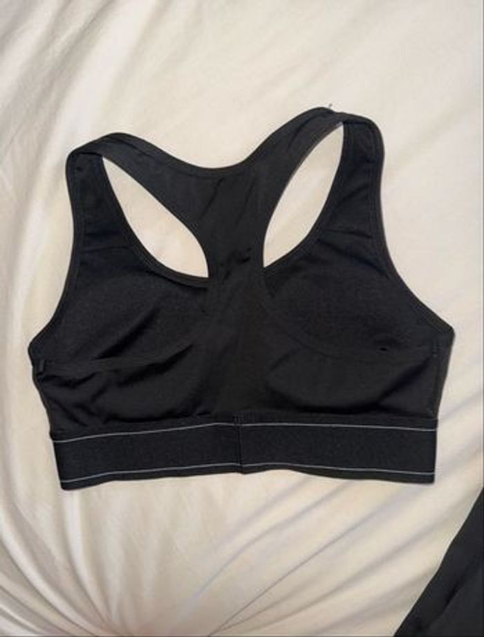 Ensemble Alo yoga legging + brassière - photo numéro 4