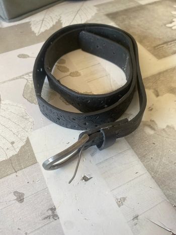 Ceinture noire avec motif
