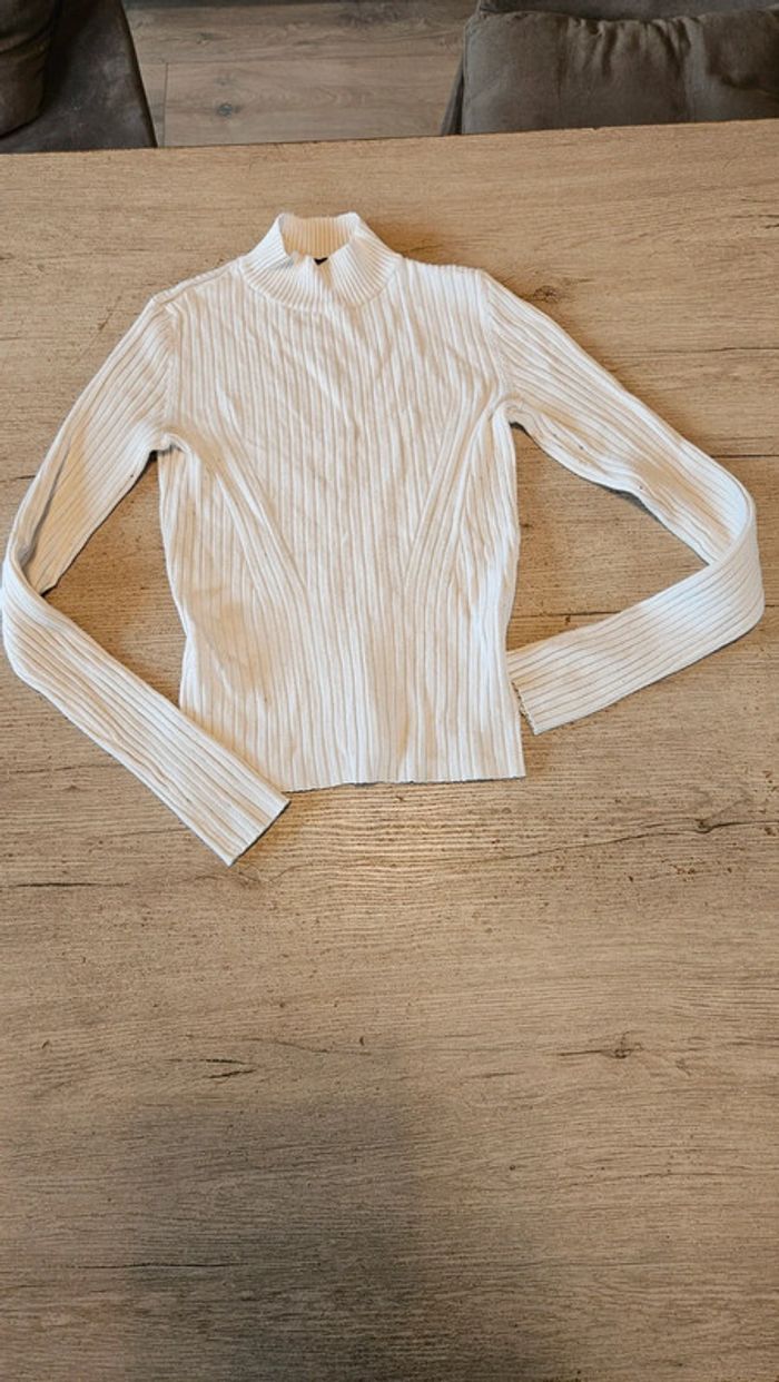 T shirt moulant blanc cotellé à manches longues, Bershka, taille XS/24 - photo numéro 3