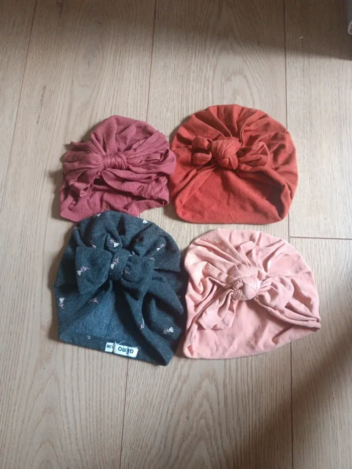 Lot 4 turbans