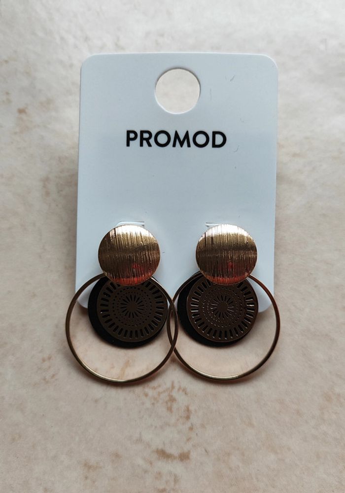 Boucles d'oreilles neuves