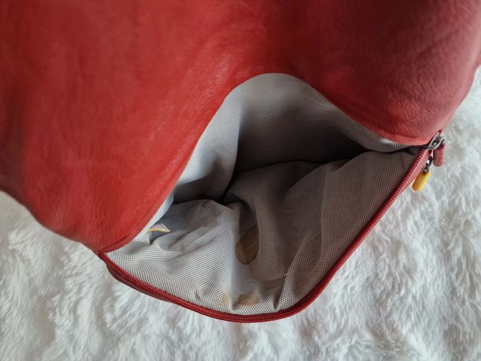 Lot 2 sacs Mandarina Duck cuir - photo numéro 9