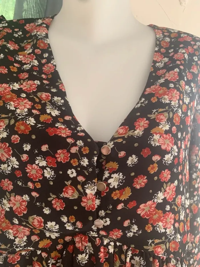 Blouse fleurie Peace ´n love taille M-L - photo numéro 3