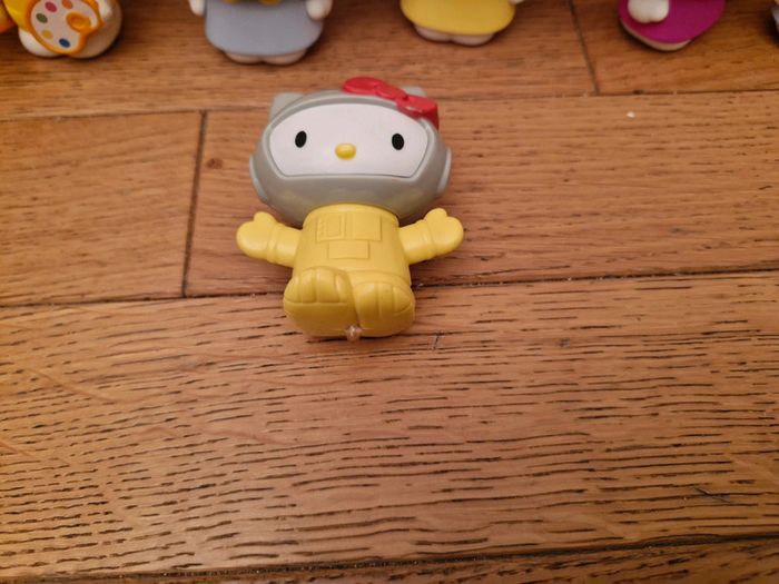 Lot de 8 hello kitty - photo numéro 5