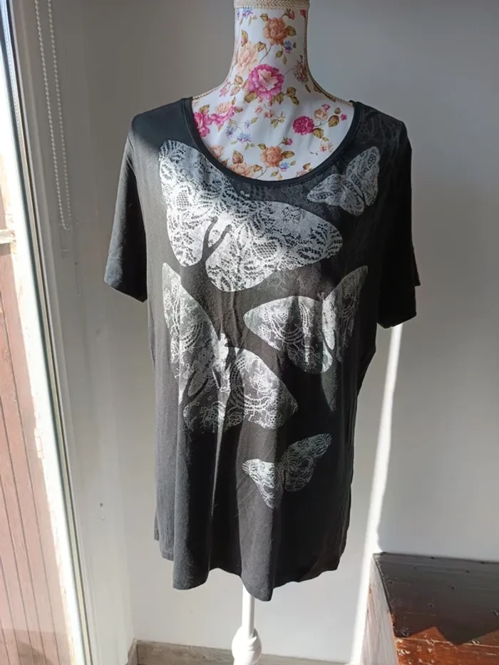 T-shirt papillon