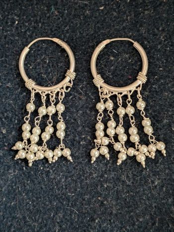 Créoles a perles blanches