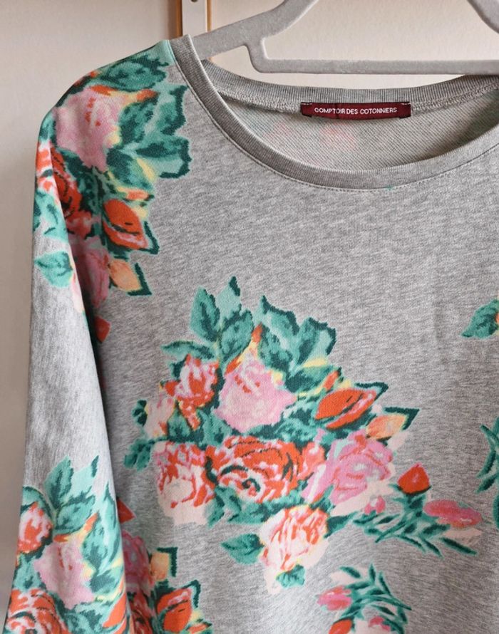 Pull à fleurs Comptoir des cotonniers en très bon état - photo numéro 2