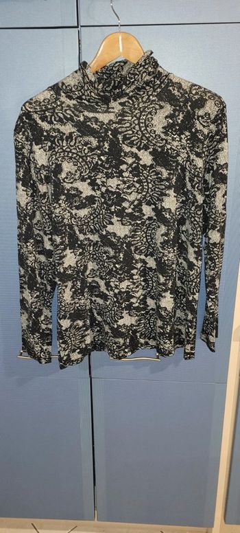 Tee-shirt à col roulé BlanchePorte  / Taille 54