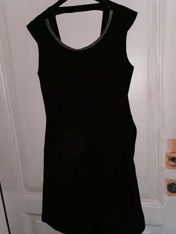 Robe avec Ouverture dans le dos