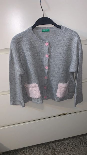 Très joli Gilet oversize (taille 3/4 ans)