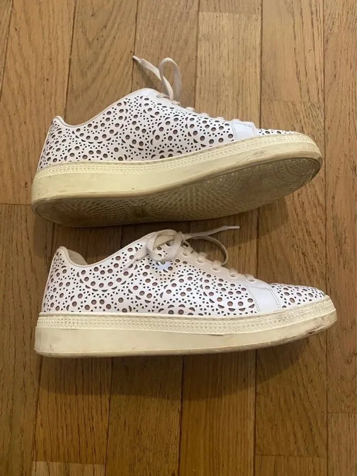 Baskets Laser Cut Sneakers blanches Alaïa taille 36 - photo numéro 6
