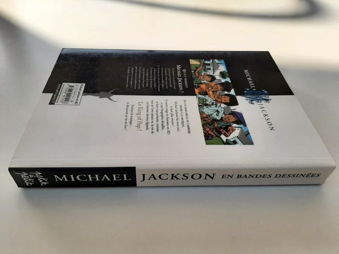 Livre dédicacé Michael Jackson en bandes dessinées - photo numéro 4