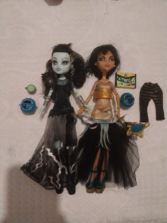 2 Poupées Cleo de Nile et Frankie Stein Ghouls Rules Monster High Mattel 2012
