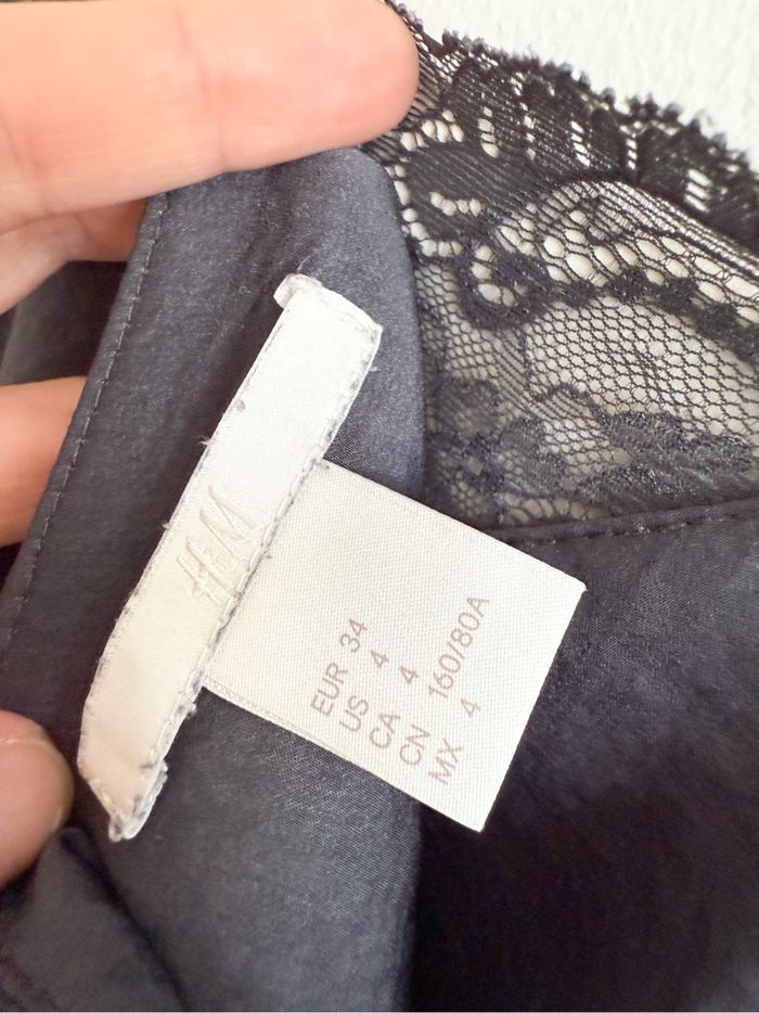 Top caraco débardeur gris avec dentelle H&M taille 34 XS - photo numéro 3