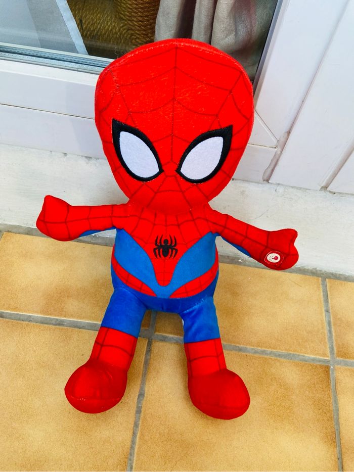Peluche parlante Spiderman Marvel