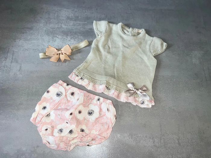 Ensemble été 12 mois laine Lola palacios t-shirt culotte bloomer bandeau à fleurs