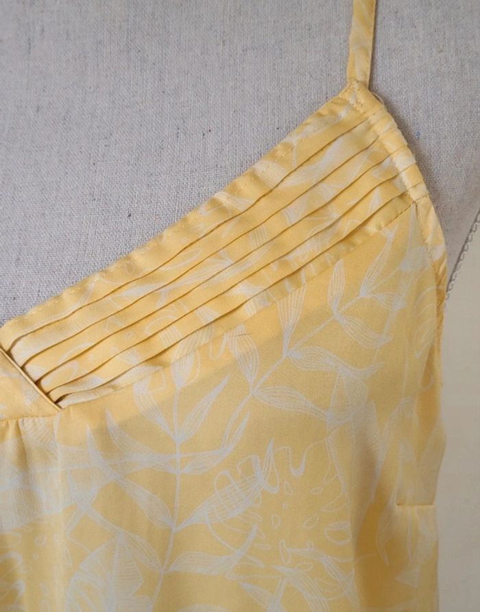 Débardeur caraco jaune et blanc à motifs feuilles Kiabi Taille M ou 36 38 - photo numéro 3