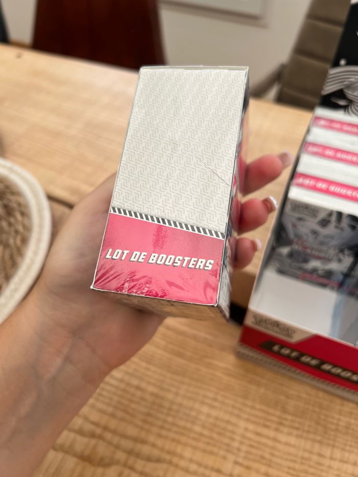 Bundle Pokémon 6 boosters neuf scellés foudre noire flamme blanche 10.5 - photo numéro 4