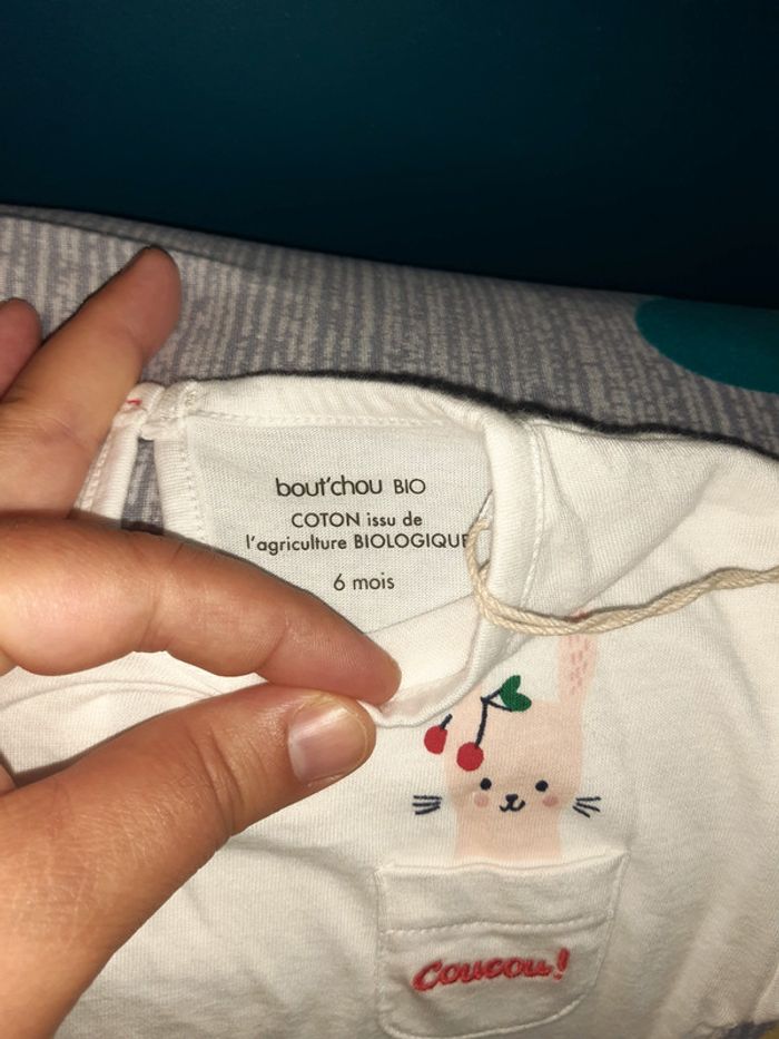 T shirt 6 mois neuf boutchou - photo numéro 2