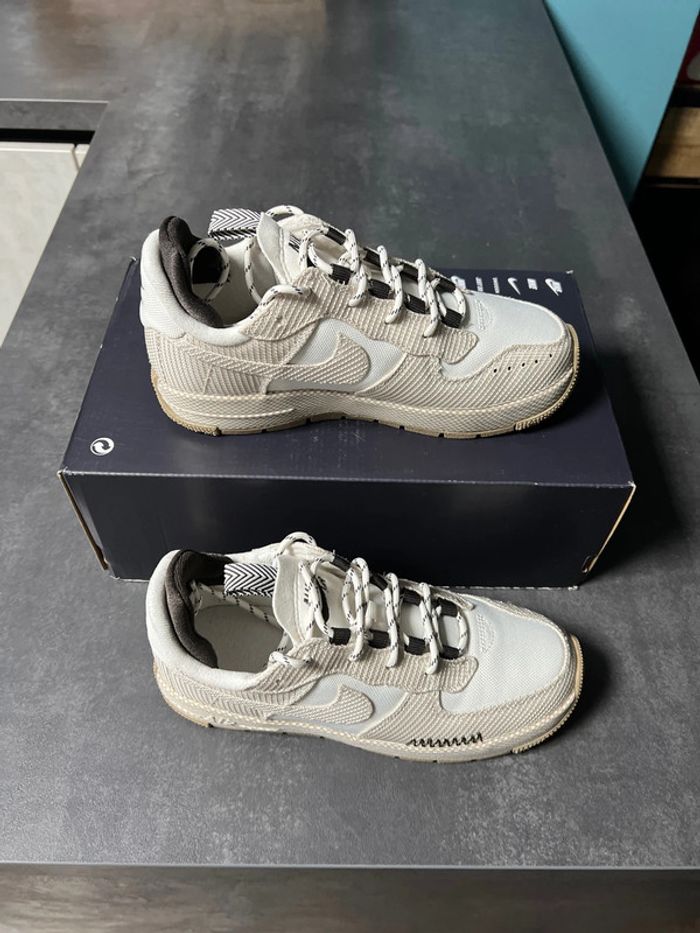 Basket Nike taille 36.5 - photo numéro 2