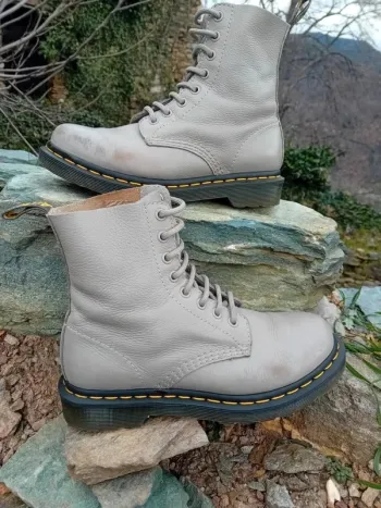 Dr. Martens 1460 cuir souple Pascal virginia 37 gris/beige