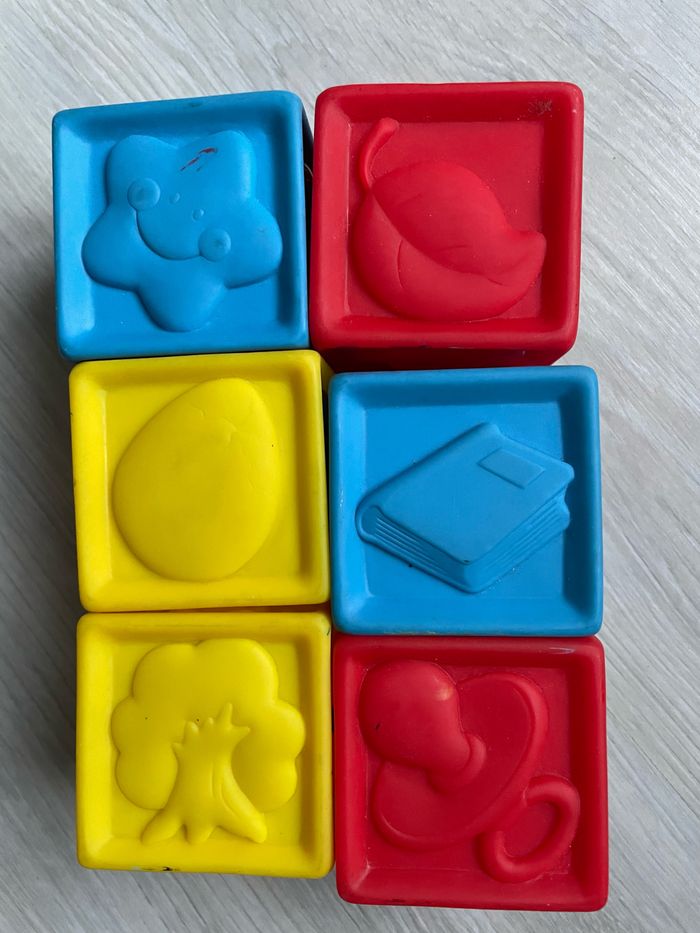 6 cubes en plastique - photo numéro 4