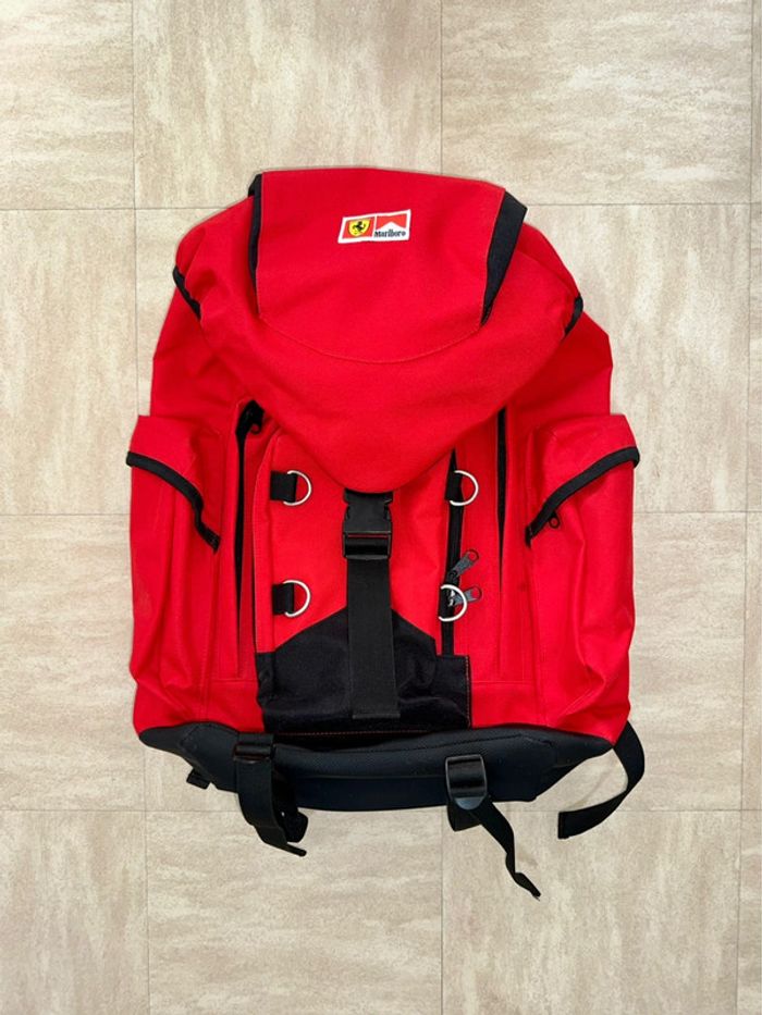 Sac Ferrari x Marlboro - photo numéro 2