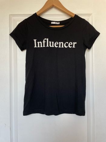 T-shirt noir à message