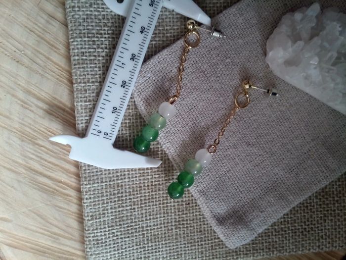 Boucles d'oreilles pierres de jade - photo numéro 2