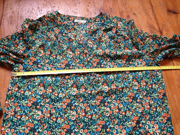 Blouse fluide motifs fleurs - manches longues - taille M - look féminin - photo numéro 6