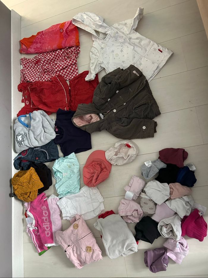 Lots vêtements fille - photo numéro 2