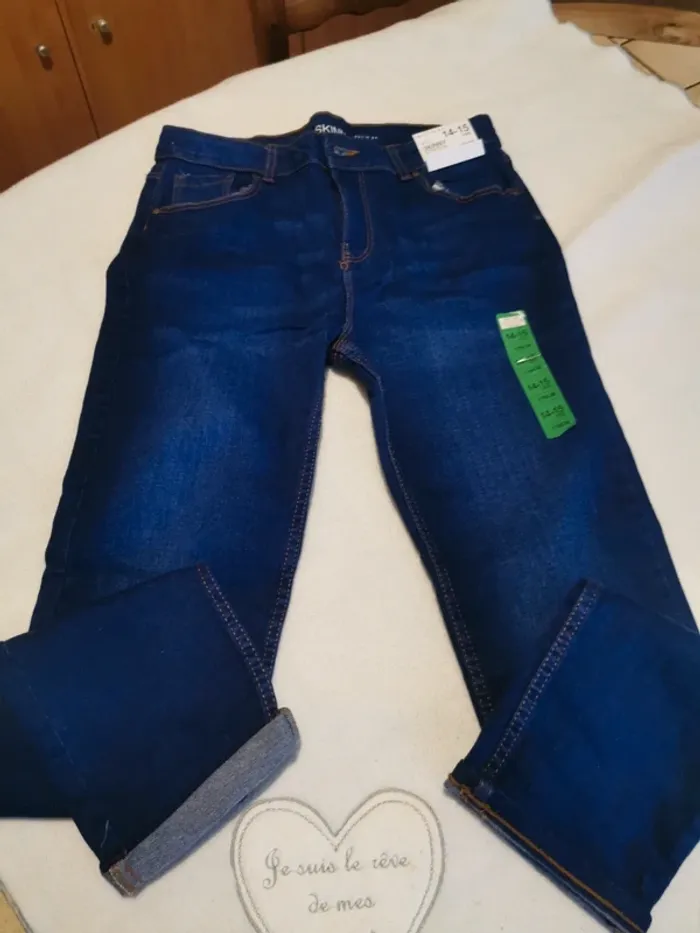 Jean skinny 14-15 ans neuf