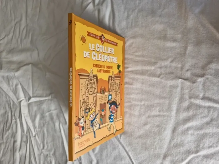 Le collier de cléopâtre - photo numéro 3