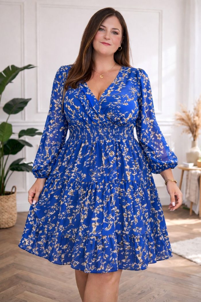 Robe manches longues bleue et blanche Femme taille 54 marque Boohoo đź’Ť