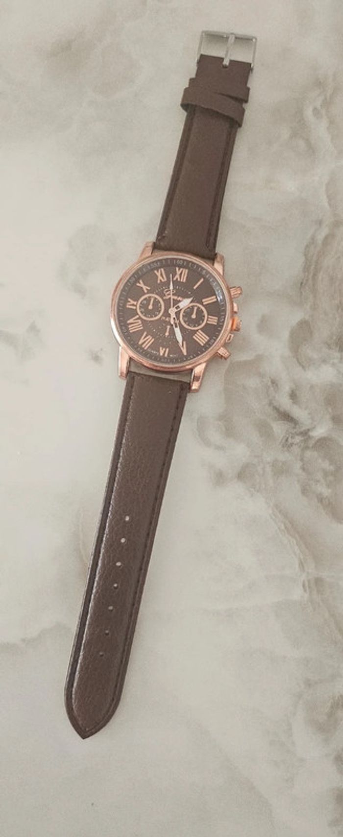 Montre marron - photo numéro 2