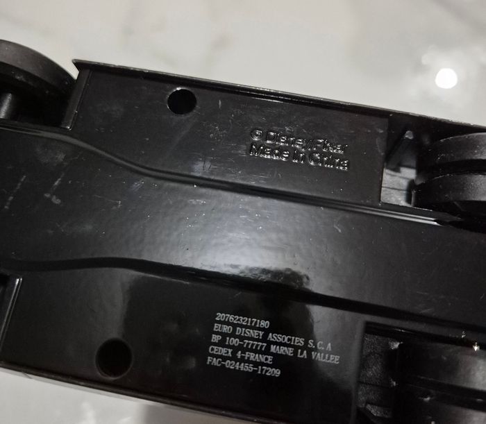 Disney Store Cars 3 Die Cast Deluxe Gale Beaufort Semi Truck metal 1/43 - photo numéro 5