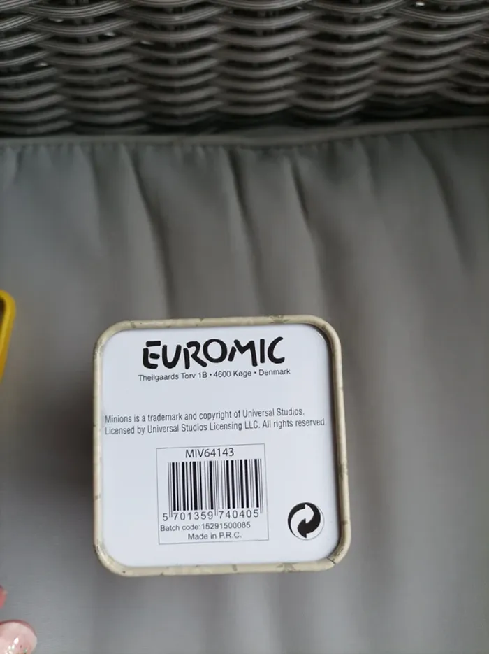 Joli pot à crayons Minions pirates - photo numéro 7