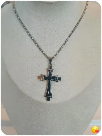 Collier croix acier inoxydable noir et gris