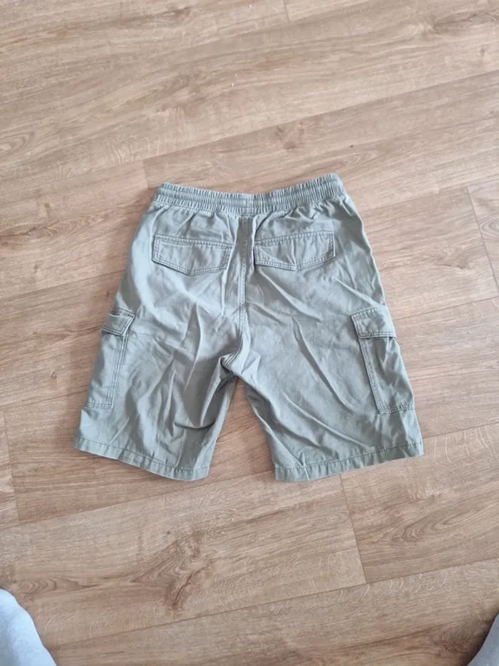 Short cargo kaki H&M 14 ans - photo numéro 3
