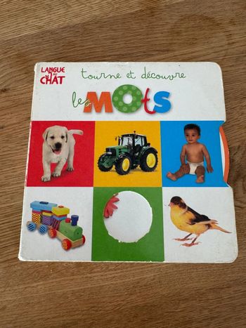 Livre tourne et découvre les mots