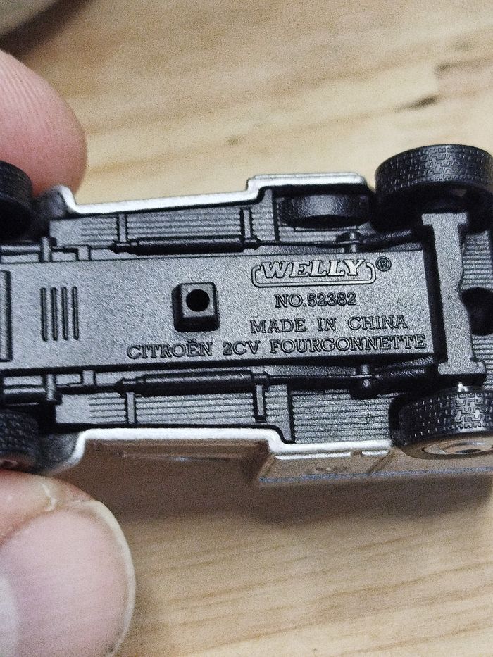 Voiture fourgonnette 2CV Citroën Welly - photo numéro 7