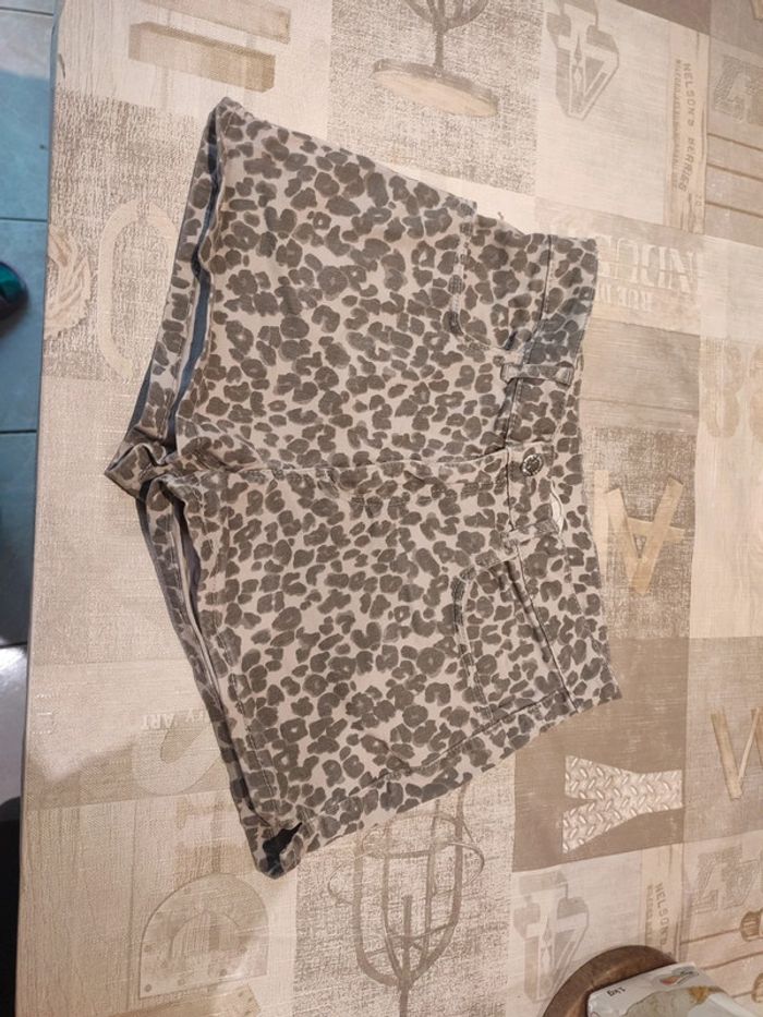 Short taille 14 ans de la marque h&m - photo numéro 2