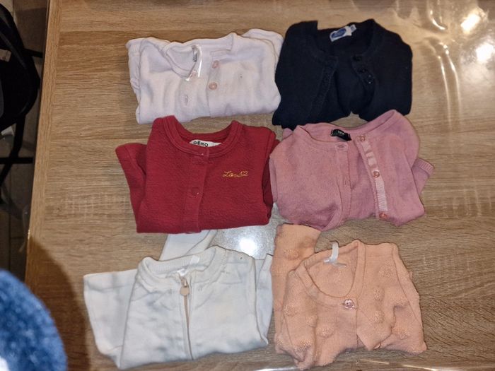 Lot de 6 gilets 3 mois