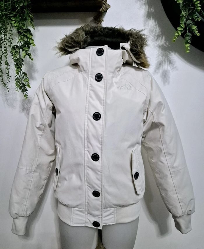Veste d'Hiver The North Face - Blanc Cassé avec Capuche en Fourrure