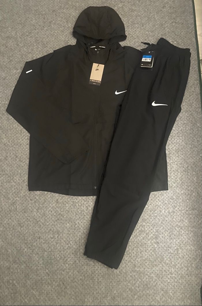 Ensemble nike running