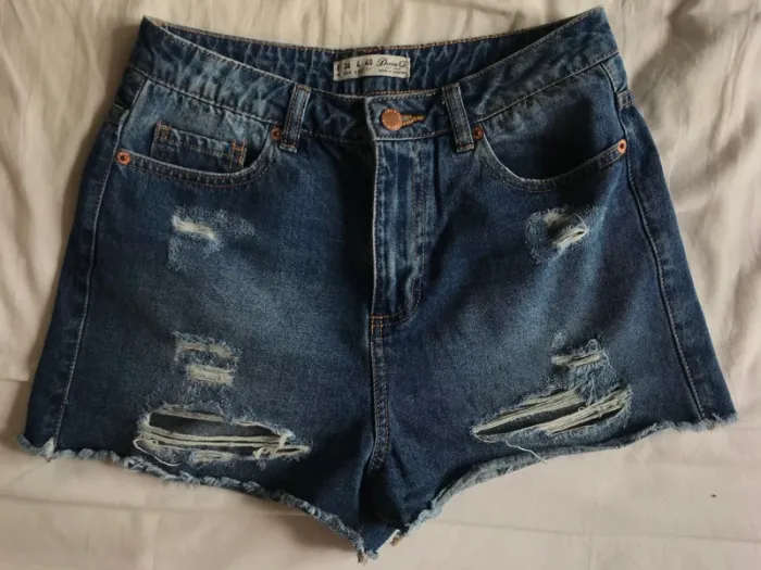 Short en jean Primark t. 36 neuf