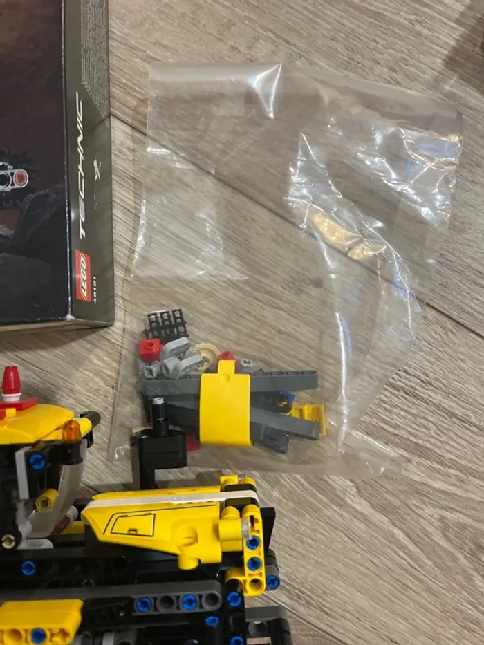 Lego 2 en 1 ; 42121 ; grue ; bulldozer - photo numéro 3